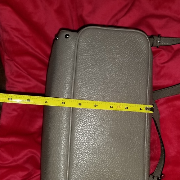 Backpack - Picture 4 of 8